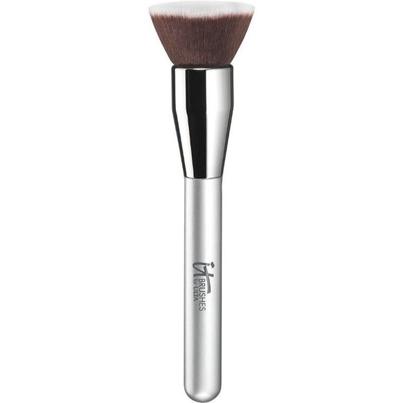 it cosmetics Other - It Cosmetics Airbrush Buffing Foundation Brush #110 Sealed New in Package
